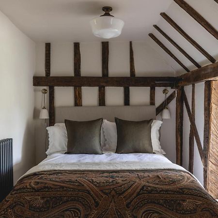 Cosy Cottage With Beautiful Garden, Hottub & Sauna Marden  Екстер'єр фото